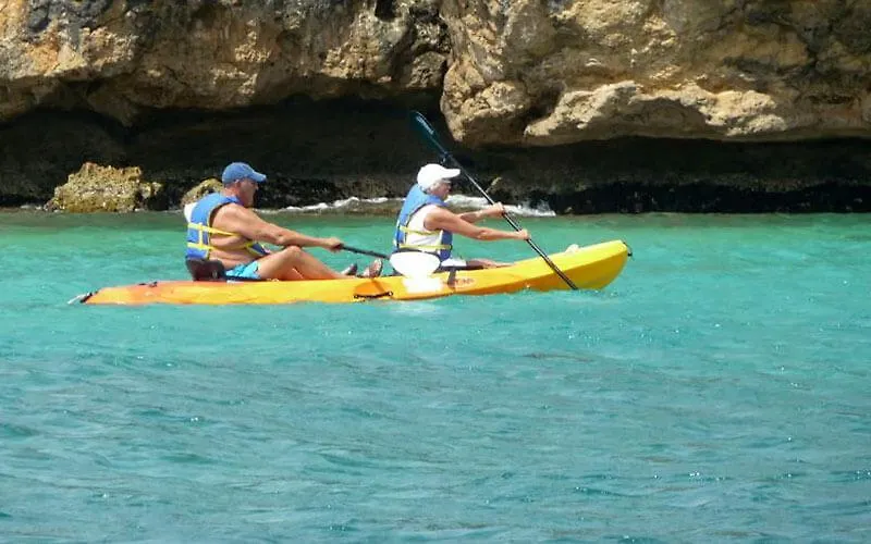 Jan Thiel A Beautiful Villa Curacao With Large Pool And Tropical Garden קוראסאו