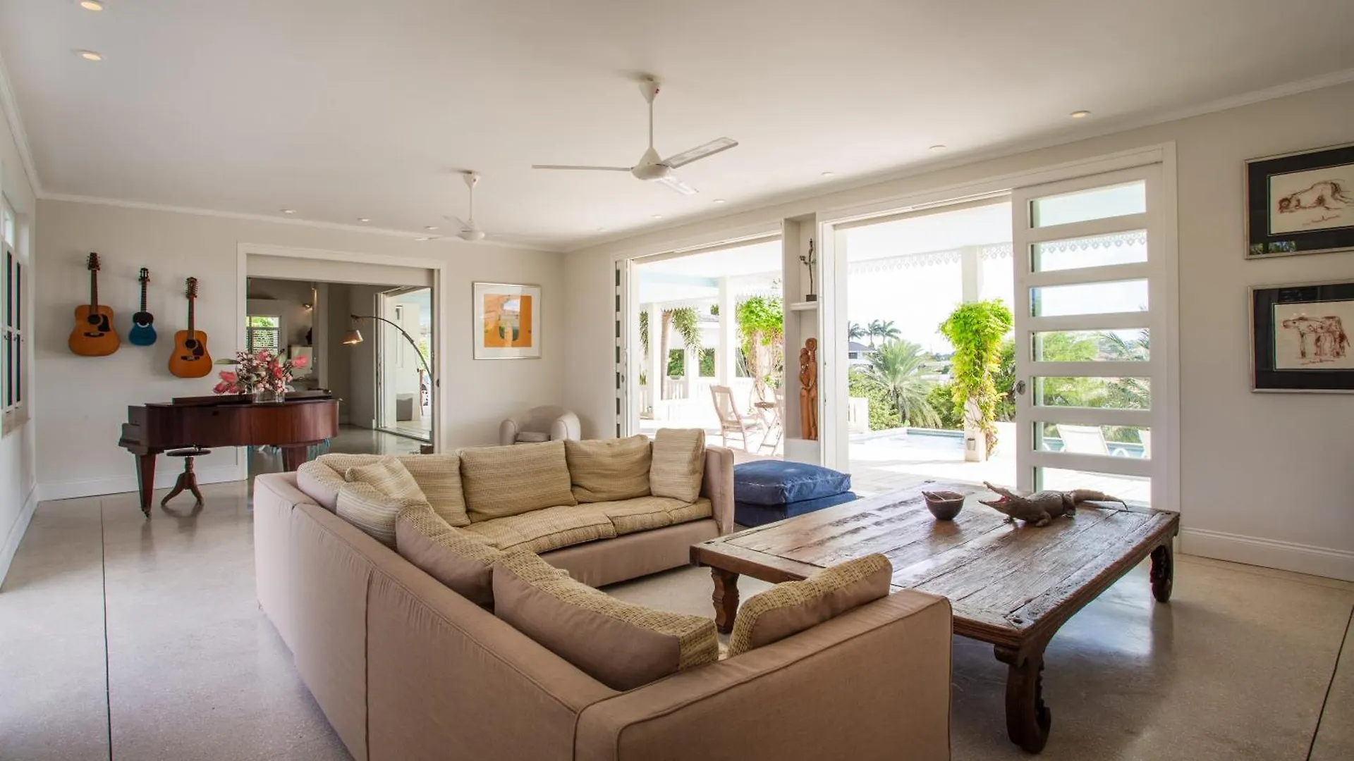 Jan Thiel A Beautiful Villa Curacao With Large Pool And Tropical Garden קוראסאו